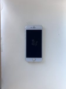 iPhone　修理　タッチ　操作できない