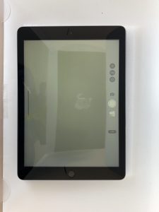 iPad 修理　液晶　ガラス